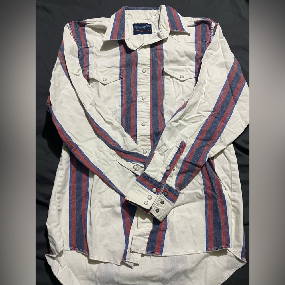 Men’s vintage wrangler pearl snap shirt
